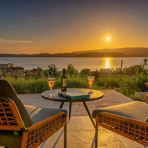 thalassa-view-residence.kefaloniahotels.net/